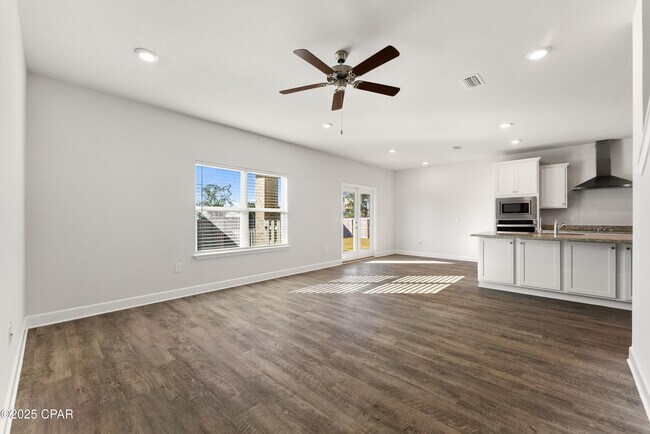 Building Photo - 3000 Rachel Pl