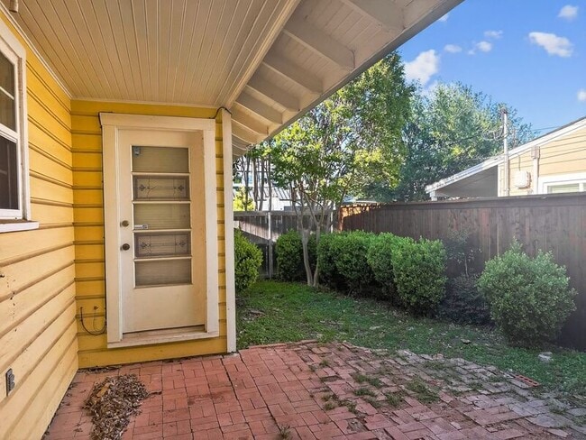 Building Photo - 4414 Merrell Rd