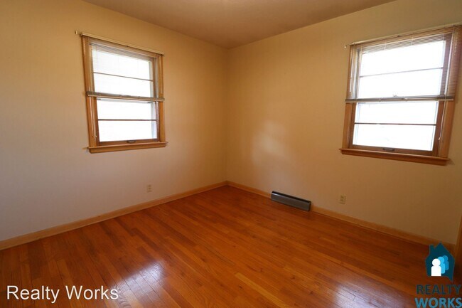 Building Photo - 2 br, 1 bath House - 6712 Cleveland Ave.