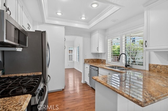 Building Photo - 14 Cll Alimar