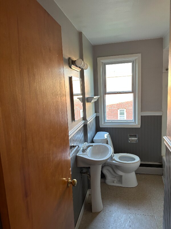 Building Photo - 4227 E Allen St