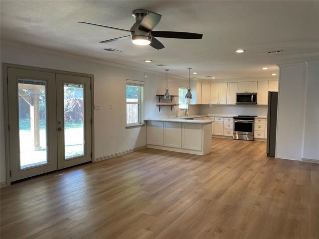 Primary Photo - 405 Ola Ln