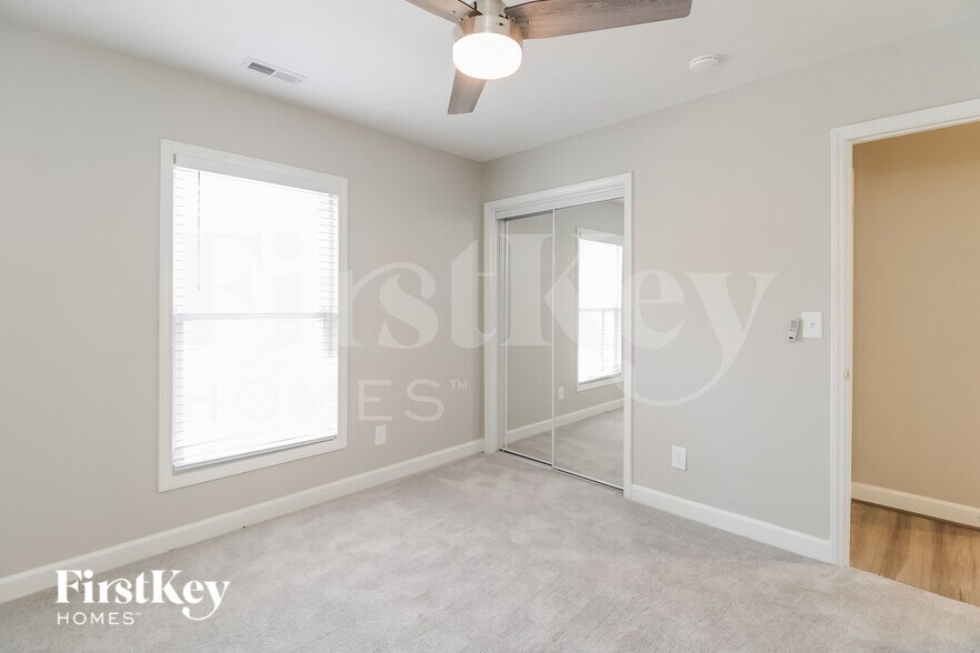 Building Photo - 7853 Beech Forest Rd