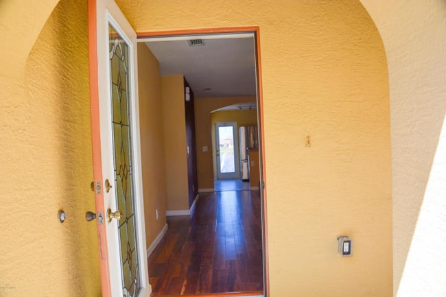 Building Photo - 1055 Luminary Cir