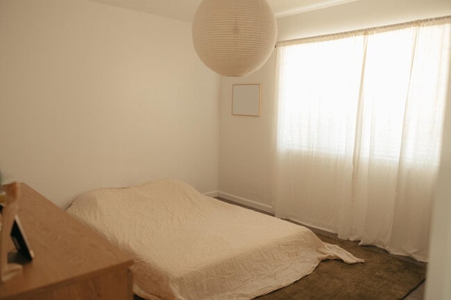 Building Photo - 4007 E Heatherbrae Dr