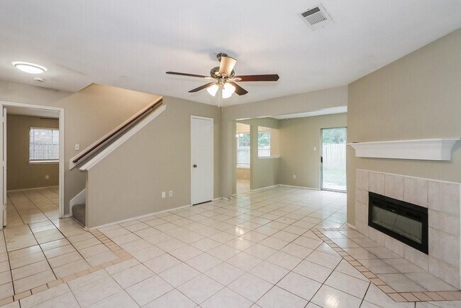 Building Photo - 8815 Roaring Point Dr