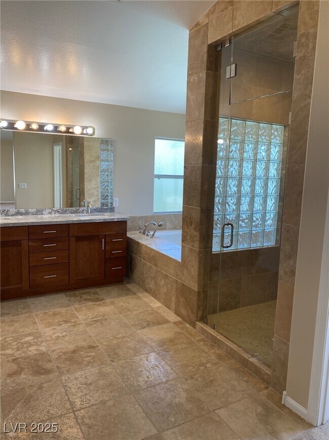 Building Photo - 436 Beardsley Cir