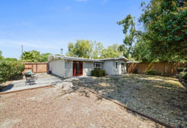 Building Photo - 28 Santa Monica Dr