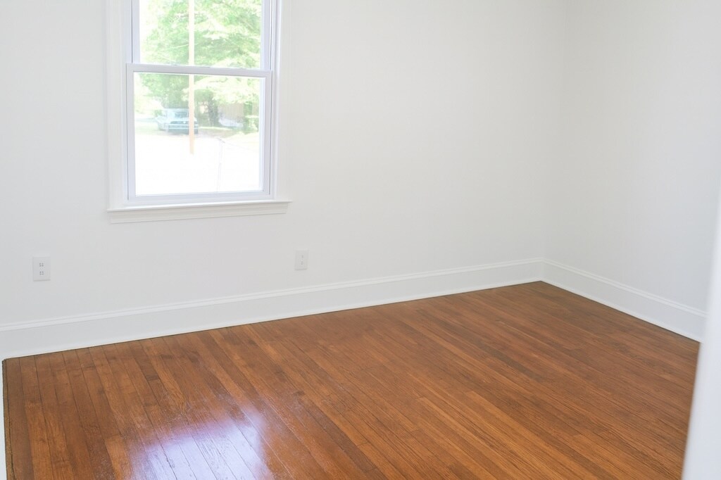 Building Photo - 1201 Highland Ave