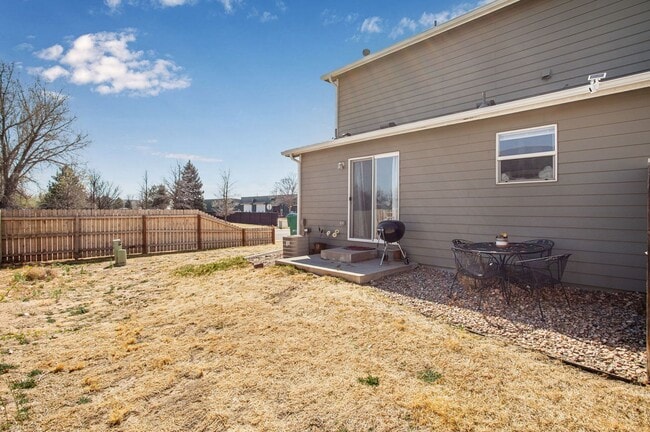 Building Photo - 1749 Rowan Ln