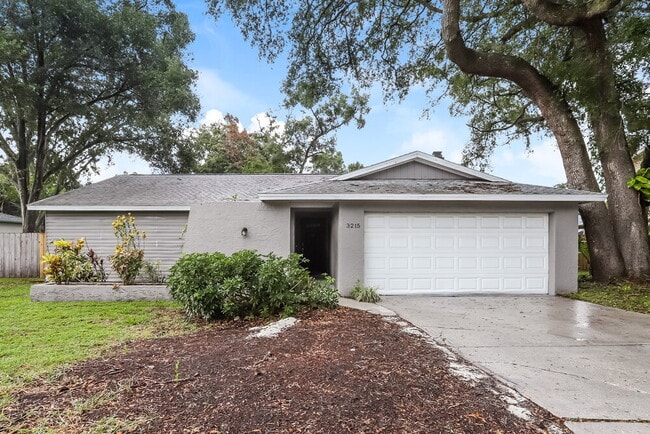 Building Photo - 3215 Las Brisas Dr