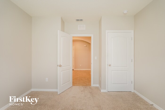 Building Photo - 1386 Fox Squirrel Dr