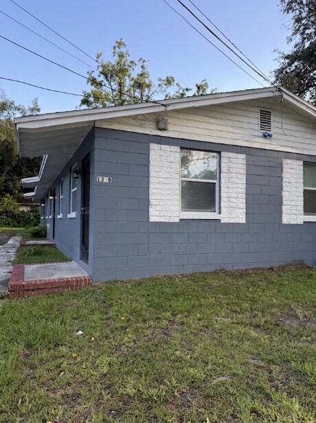 Building Photo - 1342 Mc Conihe St