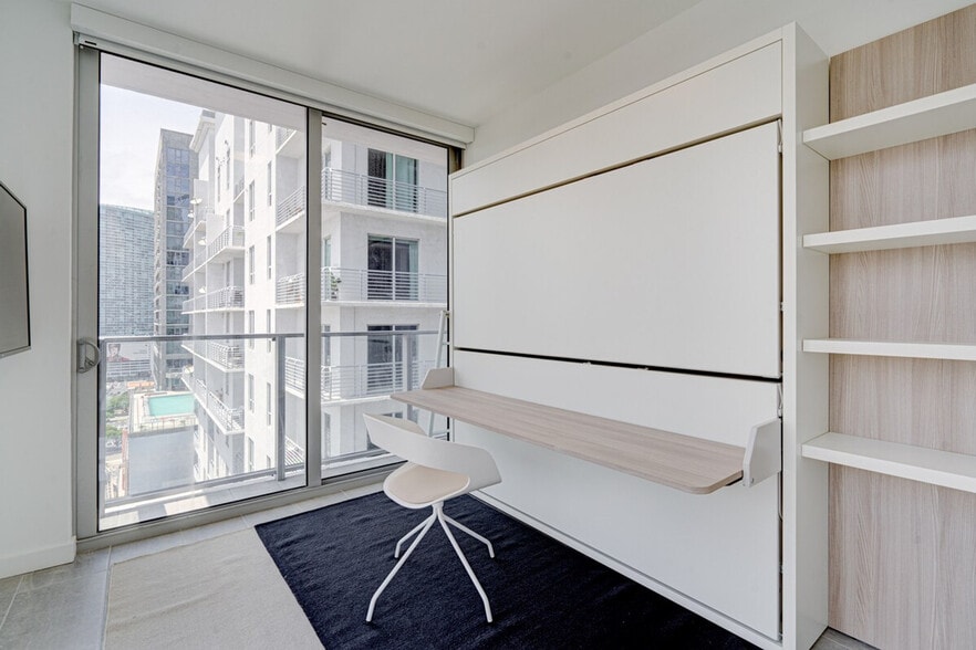 Building Photo - 249 NE 4th St