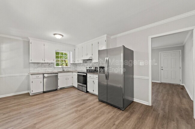 Building Photo - 3921 Bamburgh Ln