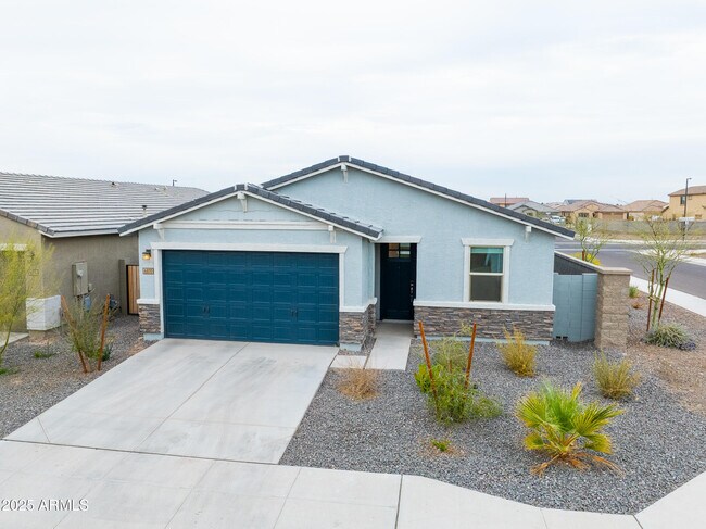 Building Photo - 6810 W Pedro Ln