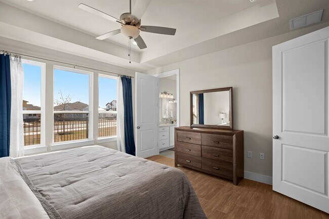 Building Photo - 8810 Bestride Bend