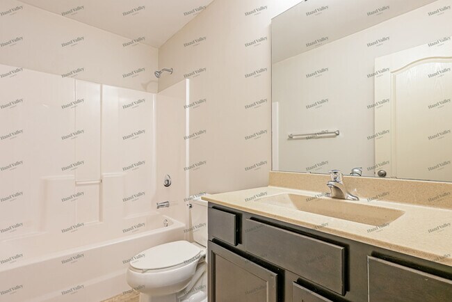 Building Photo - 75 Cimarron Summit Way