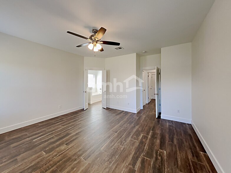 Building Photo - 1421 Teal Way