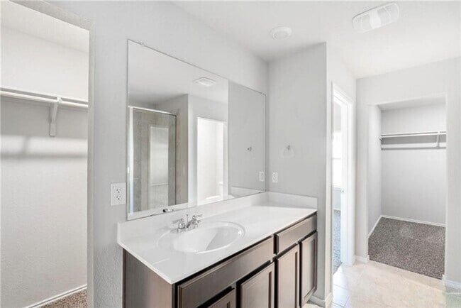 Building Photo - 1706 Jarma Dr
