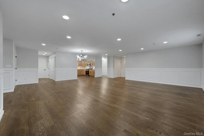 Building Photo - 115 Halstead Ave