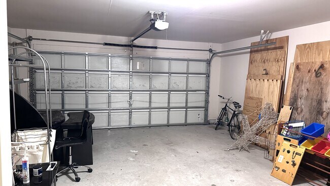 Building Photo - 7022 Boardwalk Ave