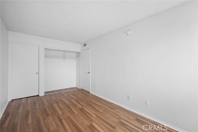 Building Photo - 6716 Sylmar Ave