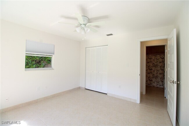 Building Photo - 615 108th Ave N