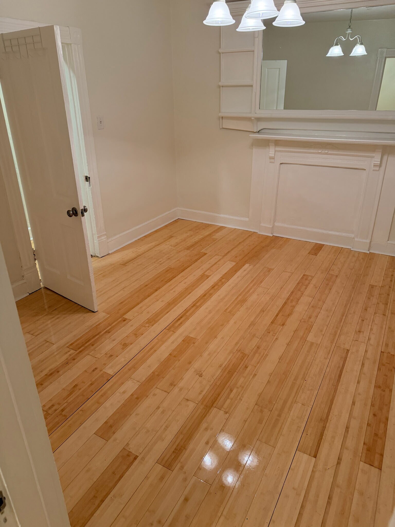 Building Photo - 748 E 28th St