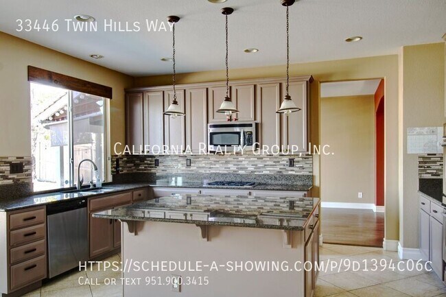 Building Photo - 33446 Twin Hills Way