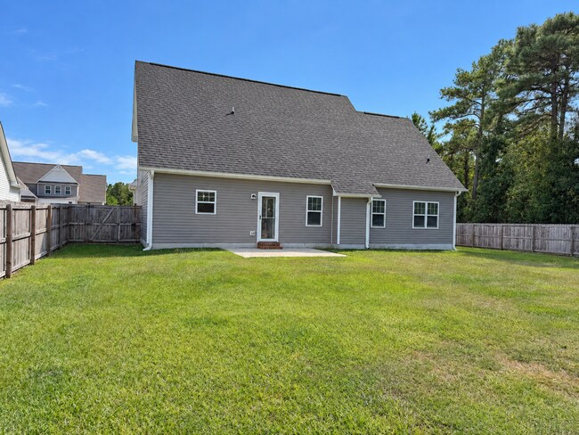 Building Photo - 222 Tappi Ter