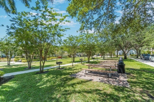 Building Photo - 276 Murcia Dr