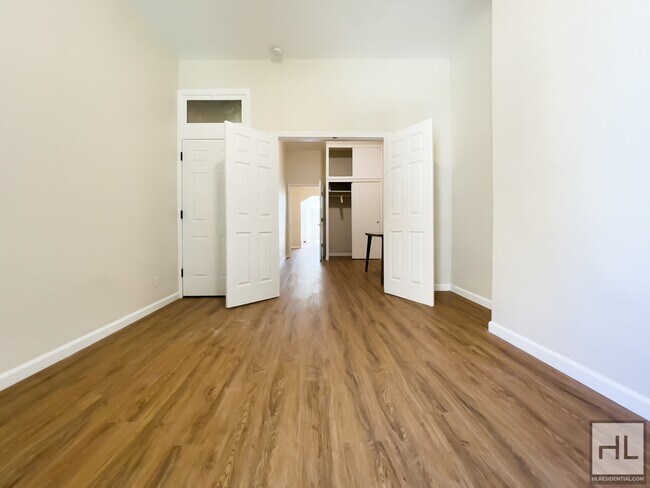 Building Photo - DIAMOND STREET / Newly Renovated Classic R...
