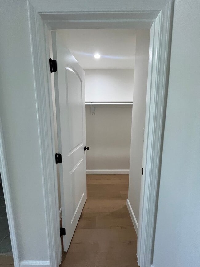 Building Photo - For Rent – Newly Remodeled 3 Bed / 2 Bath ...