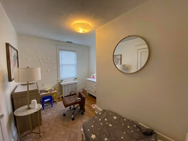 Building Photo - Beautiful 5 Bedroom Single Family Home in Silver Spring!