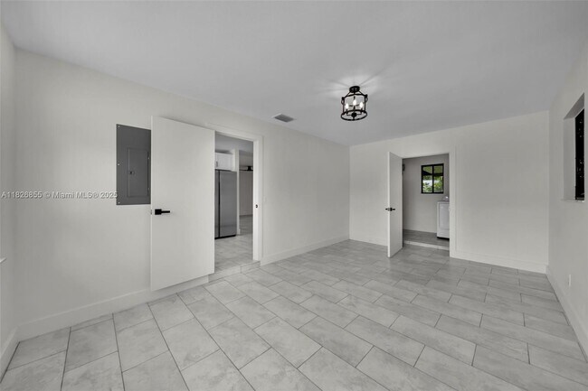 Building Photo - 1321 Frizzell Ln NW