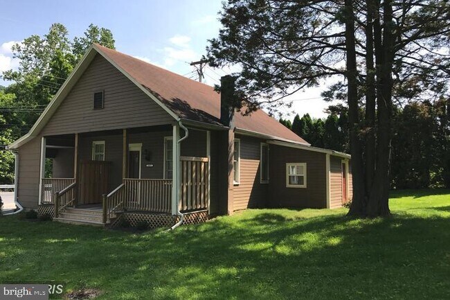 Primary Photo - 2472 Waynesboro Pike