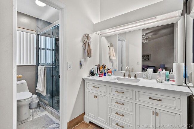 Building Photo - 4587 Carambola Cir S