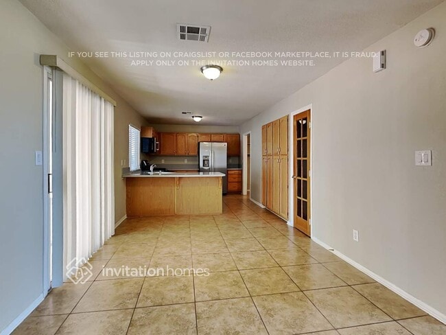 Building Photo - 5701 Heatherwood St