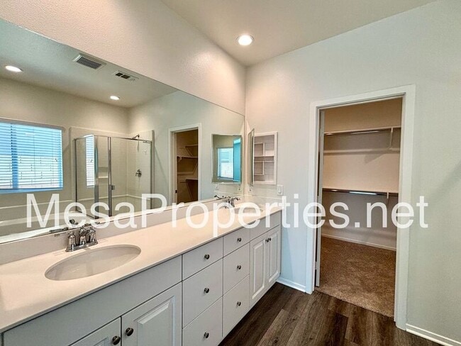 Building Photo - 15387 Patton St