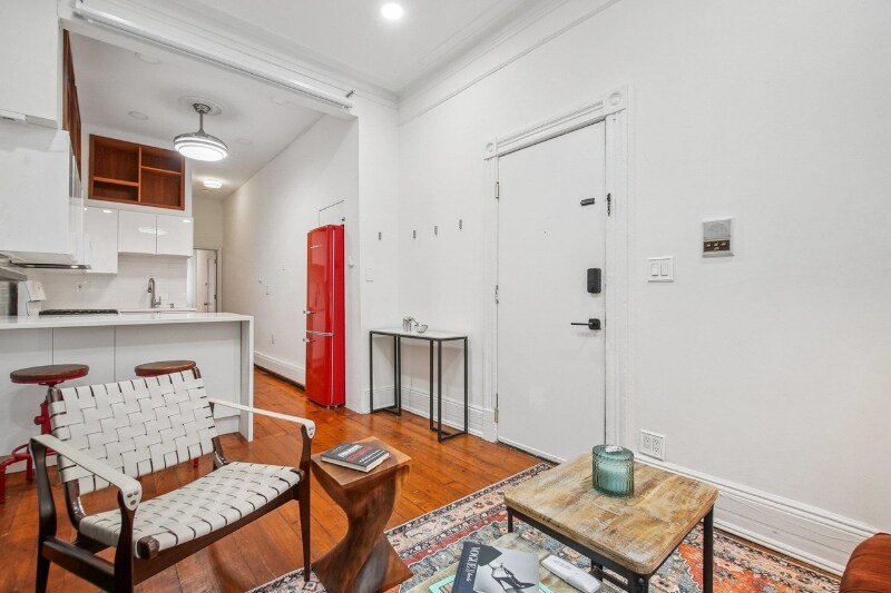 Building Photo - 237 3rd St