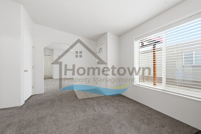 Building Photo - 2 Bedroom 2 Bathroom Home with Attached 2-Car Garage Available in Athol!