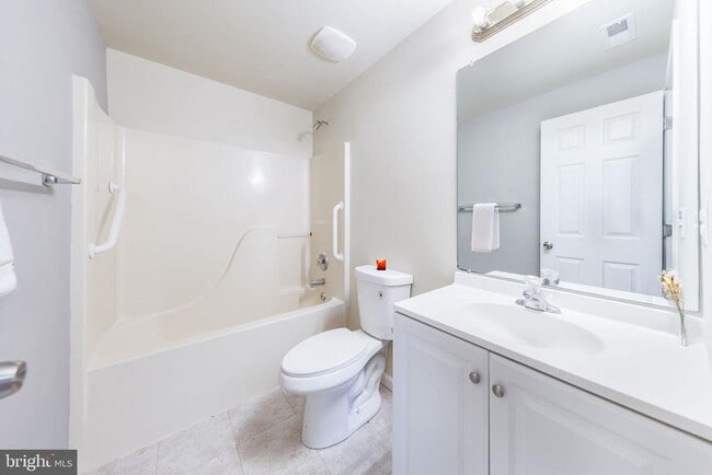 Building Photo - 9402 Pep Rally Ln