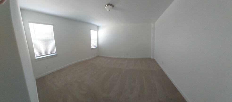 Building Photo - 2353 Sawdust Dr