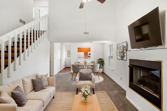 Building Photo - 3501-3503 Delmar Ct.