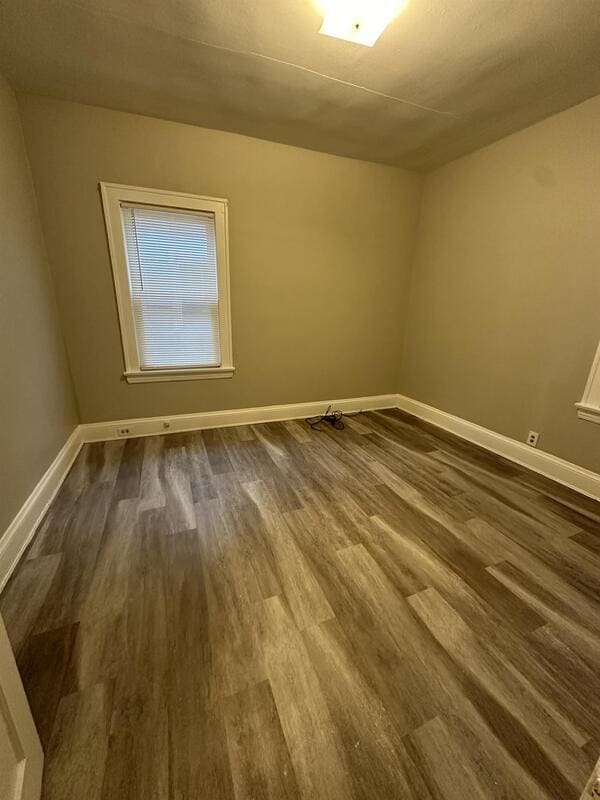 Building Photo - 3392 Beechwood Ave