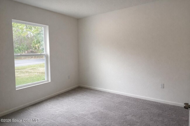 Building Photo - 812 Brookfield St SE