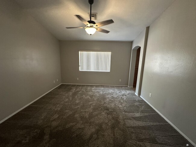 Building Photo - 4792 W 28th Ln