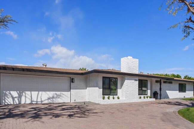 Building Photo - 37081 Palmdale Rd