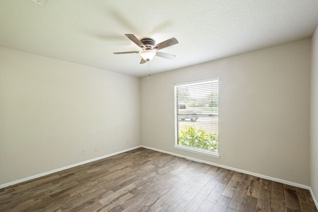 Building Photo - 16115 Wolf Creek St